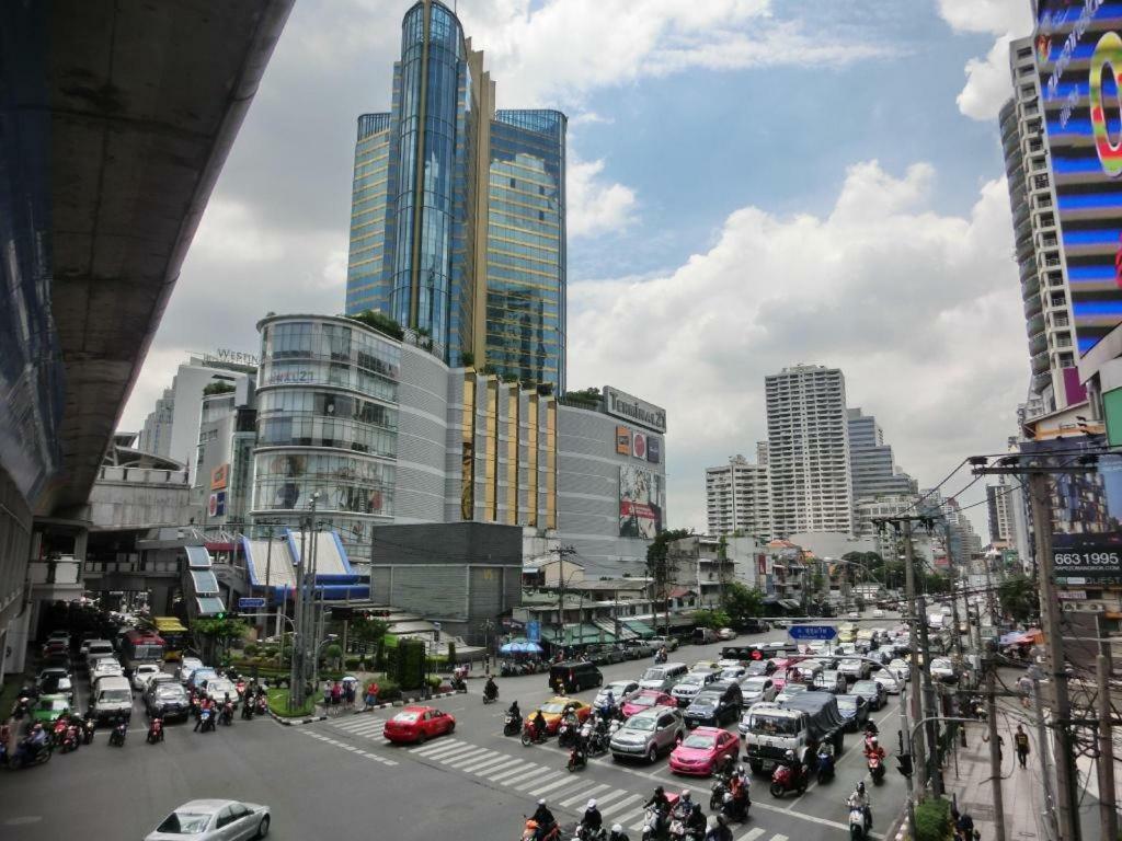 Beebedz Hostel Bangkok Ngoại thất bức ảnh