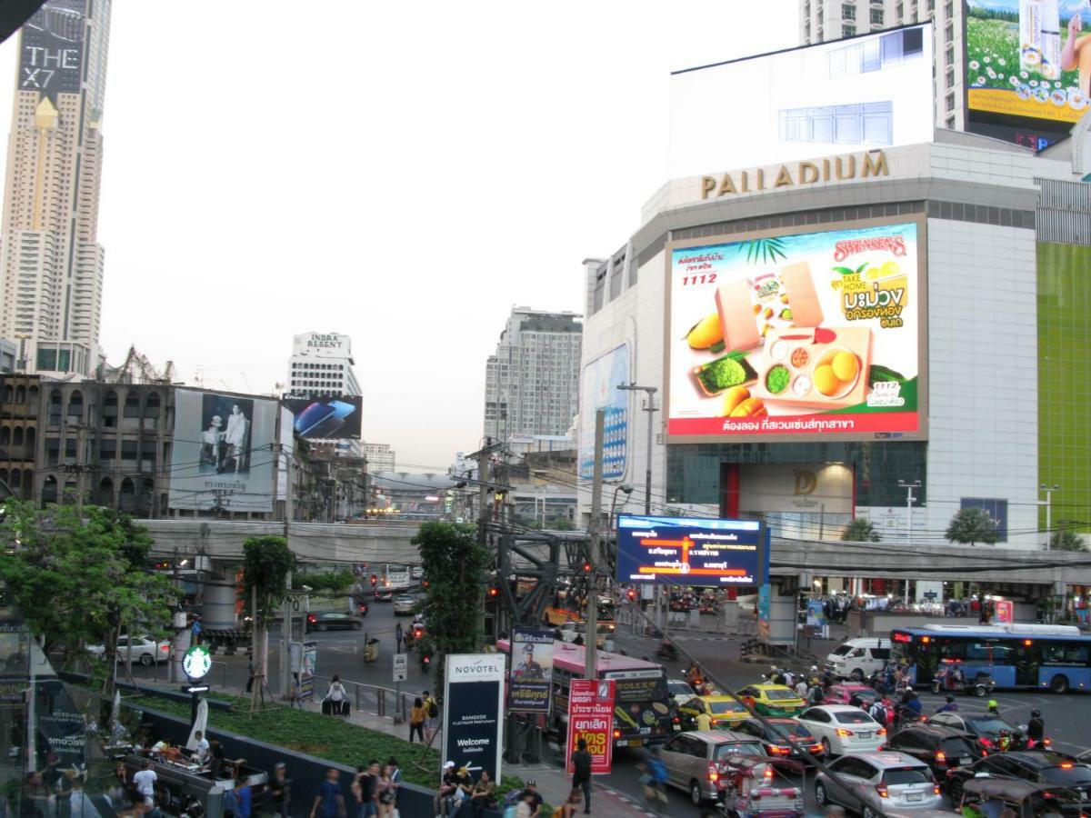 Beebedz Hostel Bangkok Ngoại thất bức ảnh