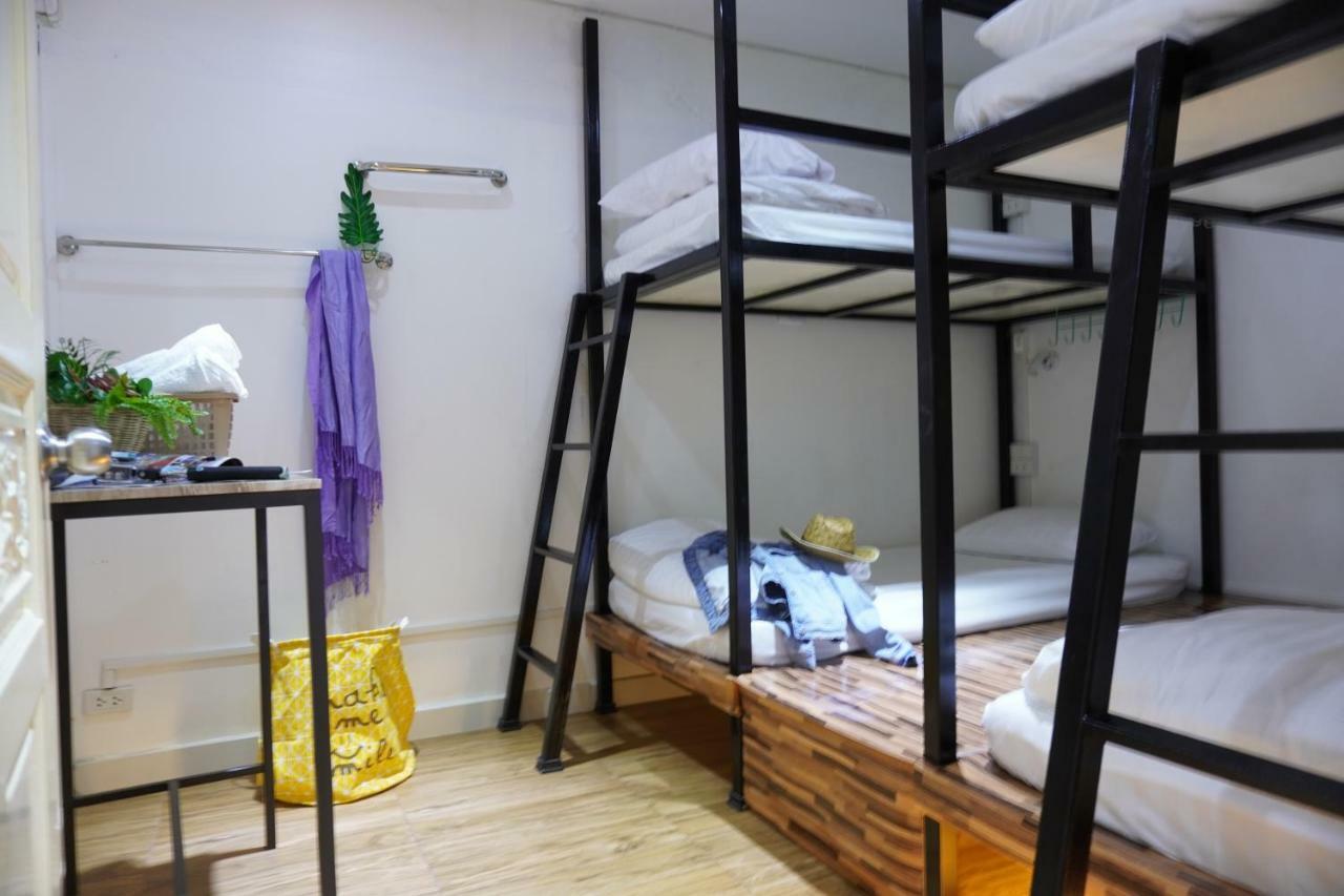 Beebedz Hostel Bangkok Ngoại thất bức ảnh