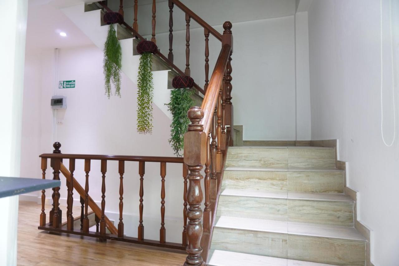 Beebedz Hostel Bangkok Ngoại thất bức ảnh